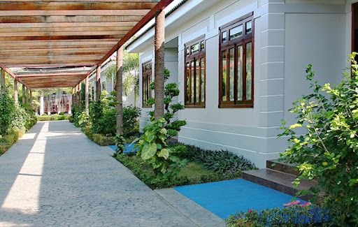 review viet uc hotel trai nghiem luu tru dang cap giua long ben tre 4