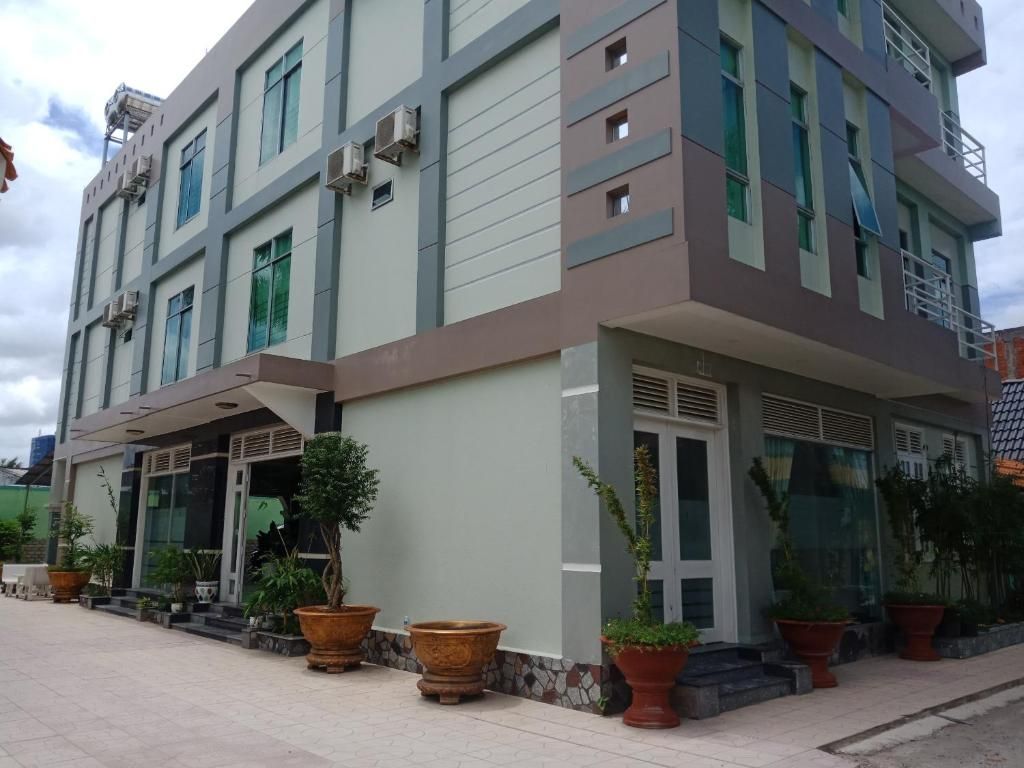 review khach san hoa sen khong gian luu tru ly tuong giua long ben tre 5