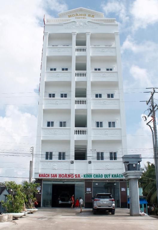 kham pha top khach san phuc vu mon chay tai ben tre trai nghiem moi me cho du khach 12