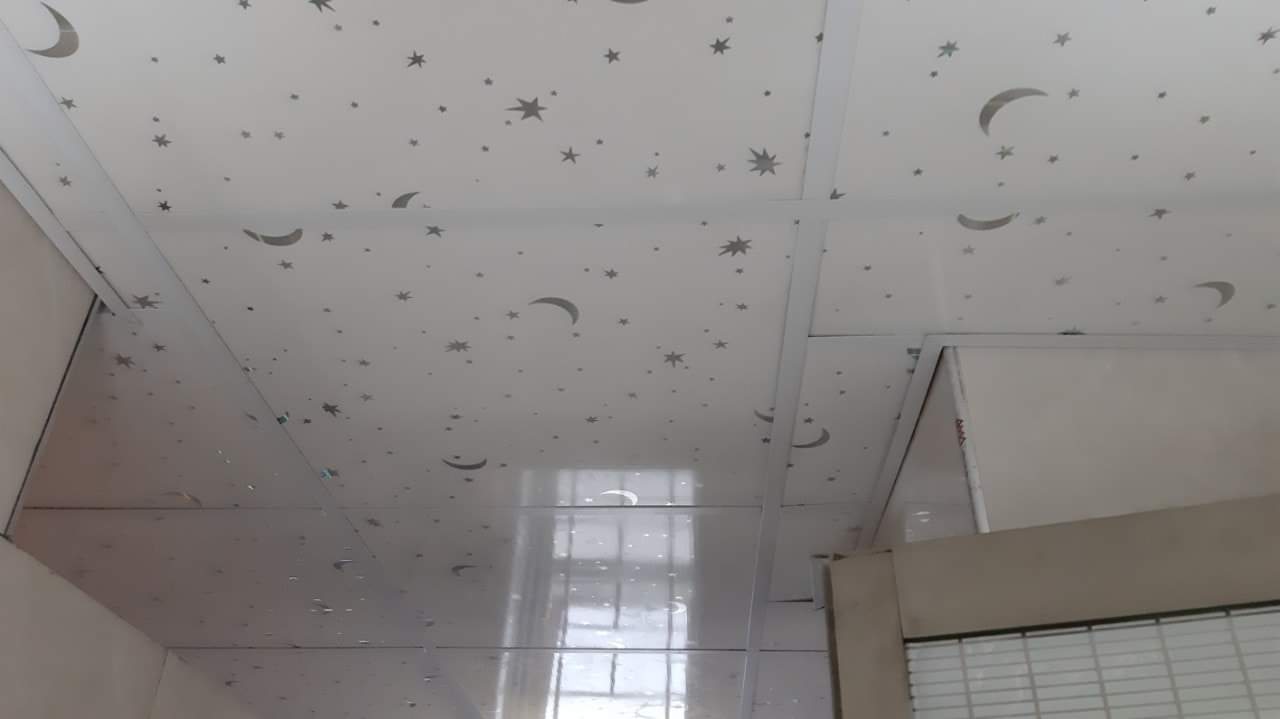 Trần Nhựa Thả mẫu mã phong phú - giá rẻ - gọi ngay 0988.259.076